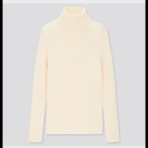 Uniqlo new- Extra Fine Merino Ribbed Turtleneck Long Sleeve Sweater